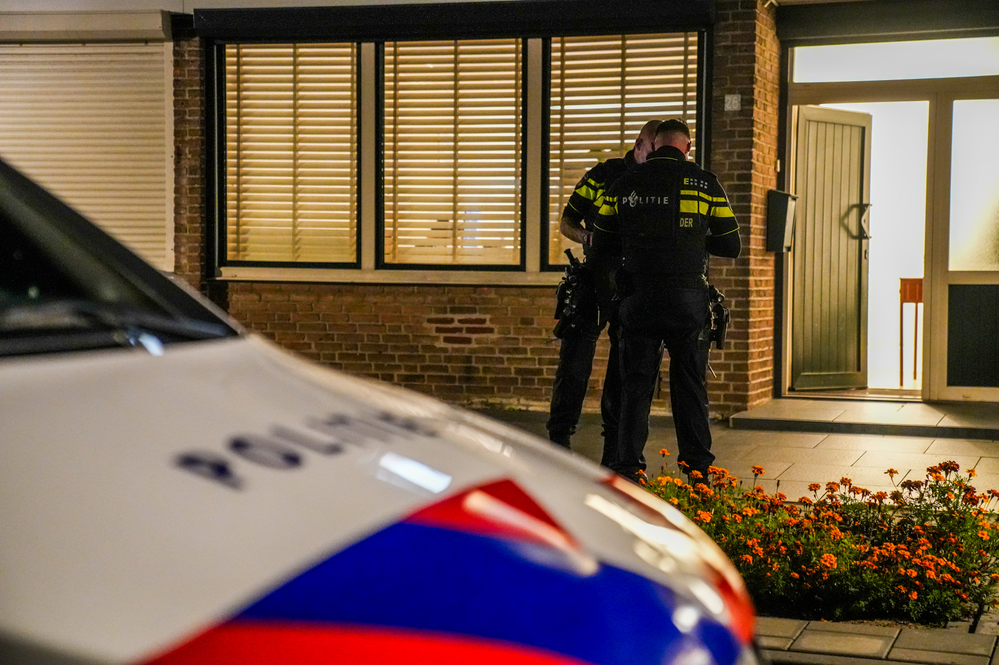 Gezin met jonge kinderen overvallen door mannen met vuurwapen