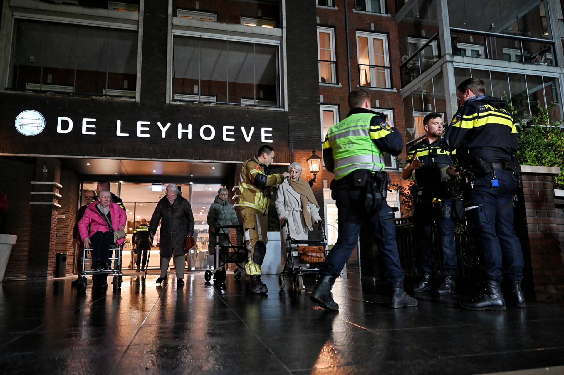 Drie mensen zwaargewond bij brand woonzorgcentrum