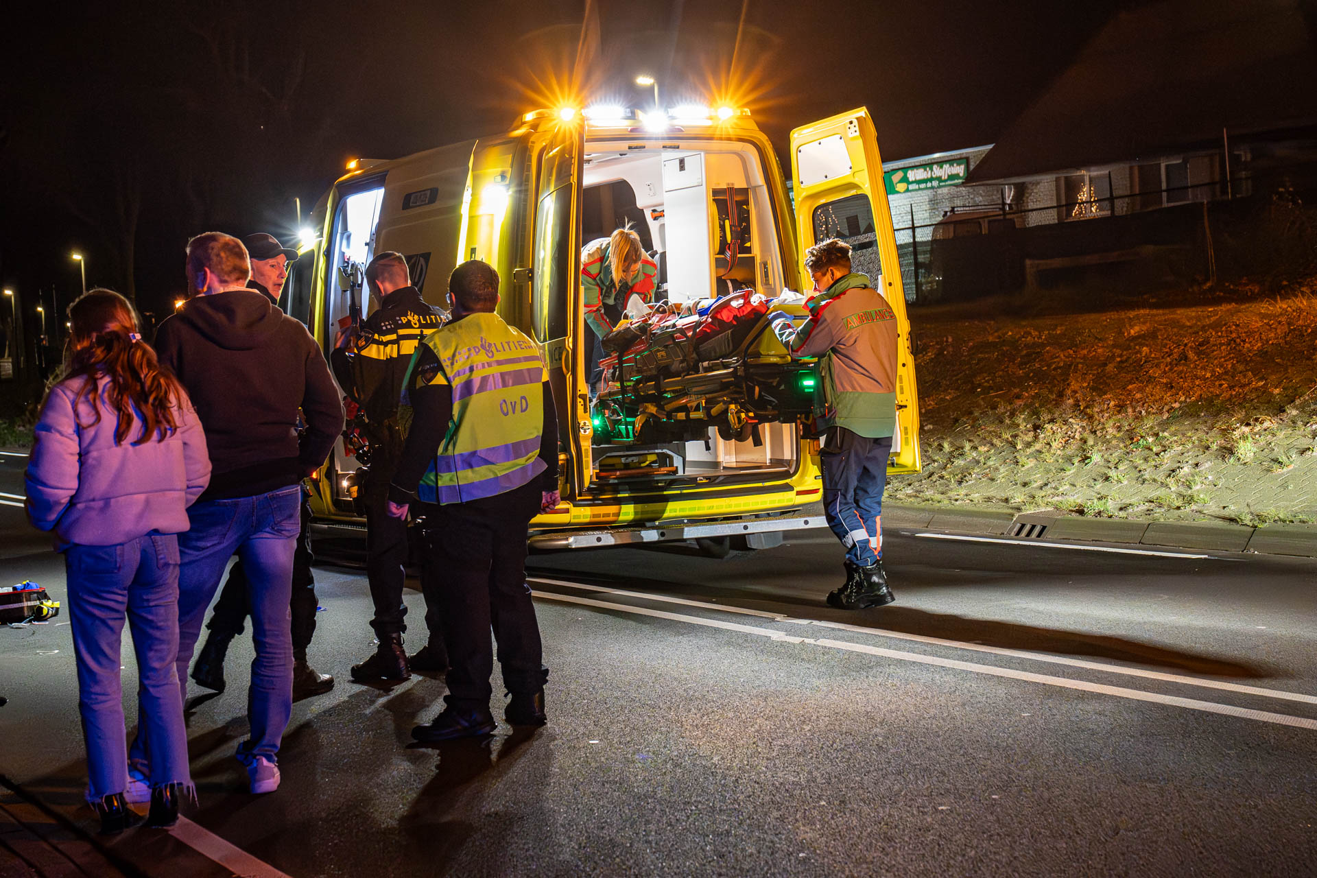 Zwaargewonde fietsster aangetroffen op straat