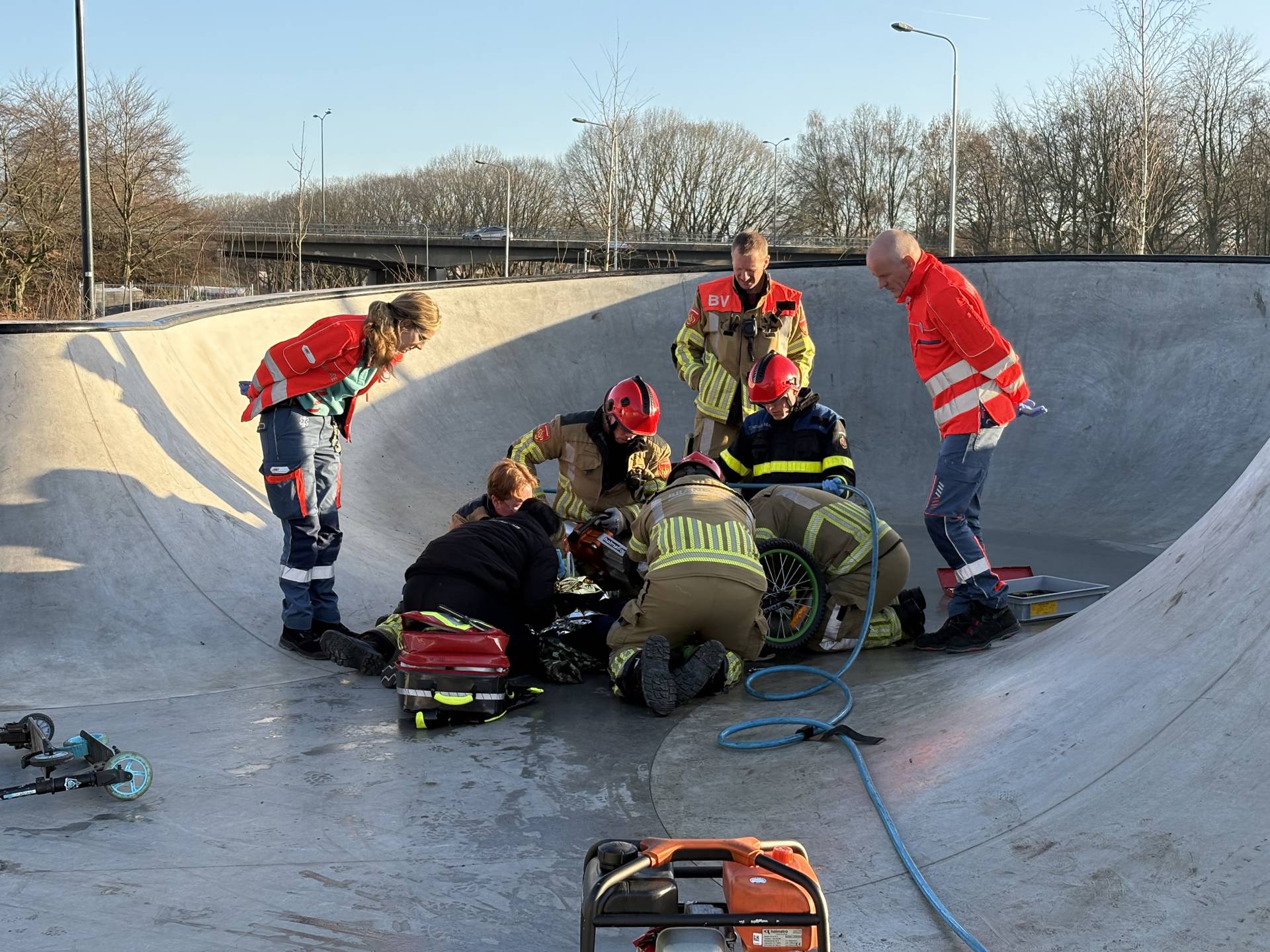 Brandweer bevrijdt kind uit benarde situatie
