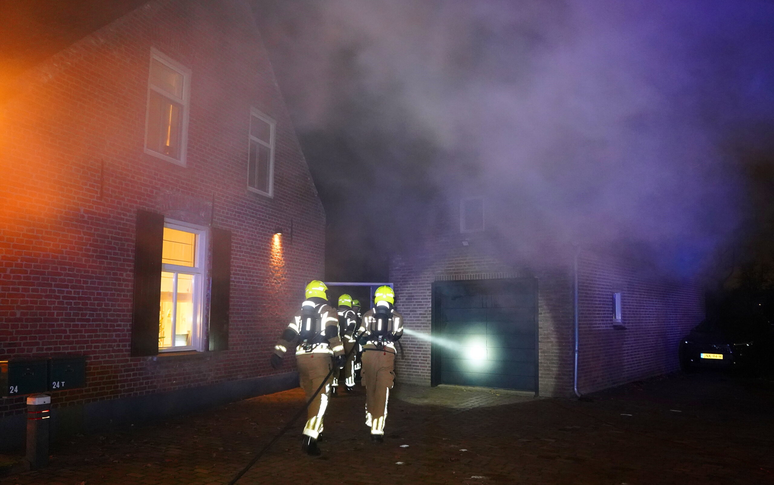 Brand verwoest schuur, konijnen gered