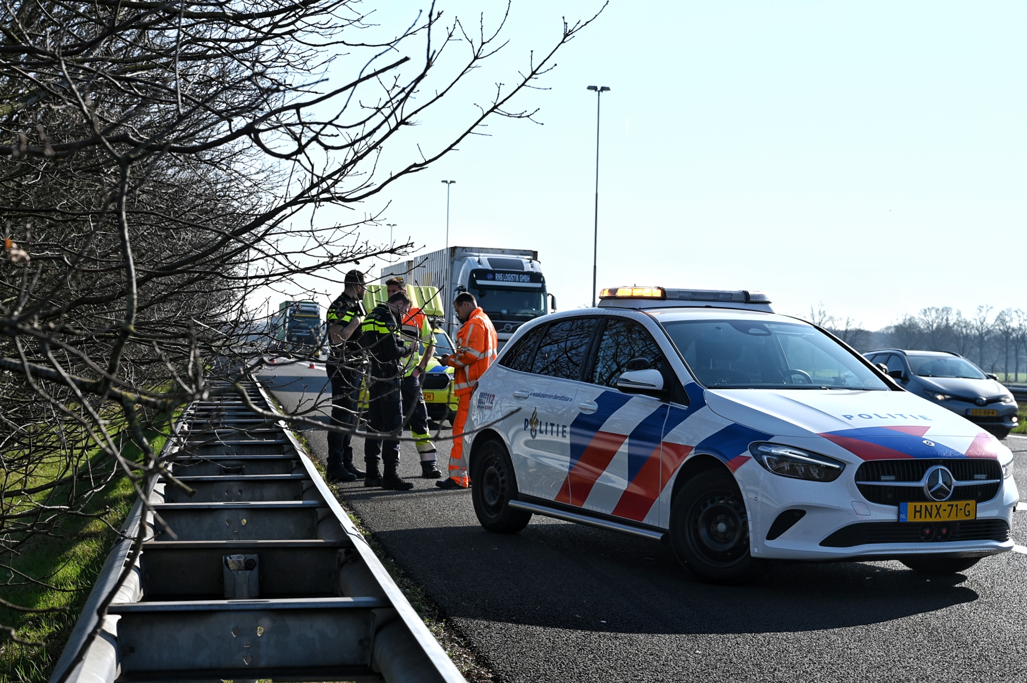 Twee verdachten aangehouden bij politieactie op A58
