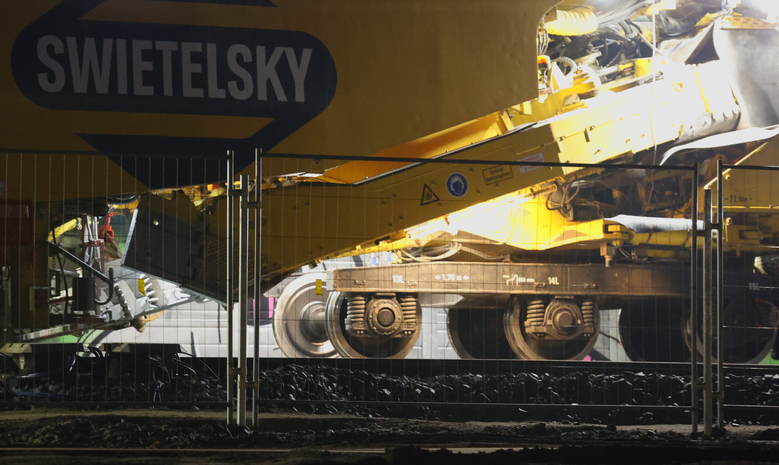 Werktrein ontspoort, geen treinverkeer tot maandagochtend