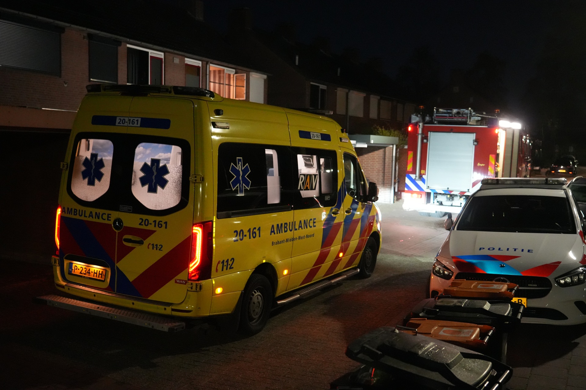 Kleed vliegt in brand in woning