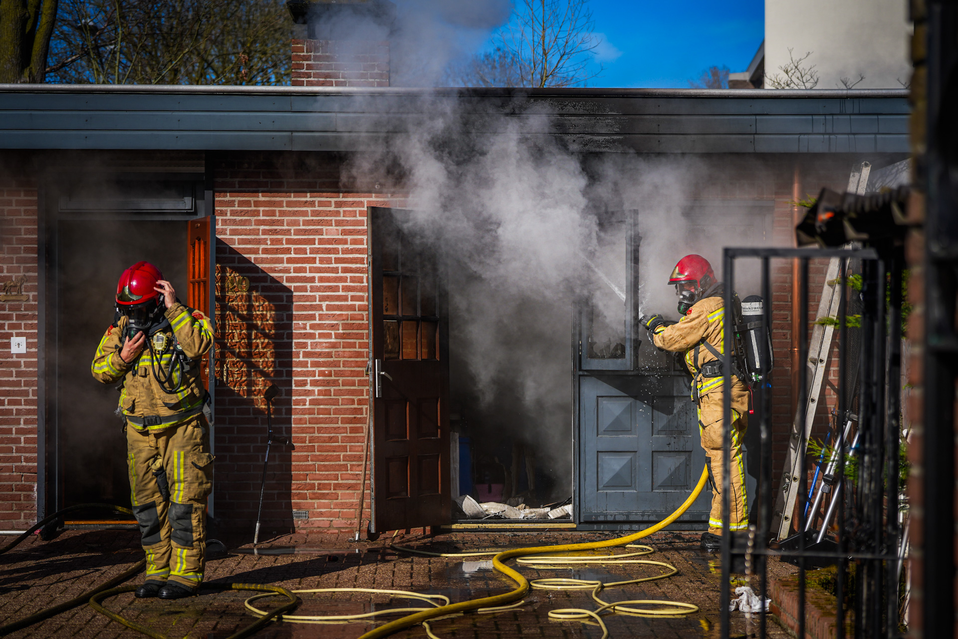 Felle brand in woning op woonwagenkamp