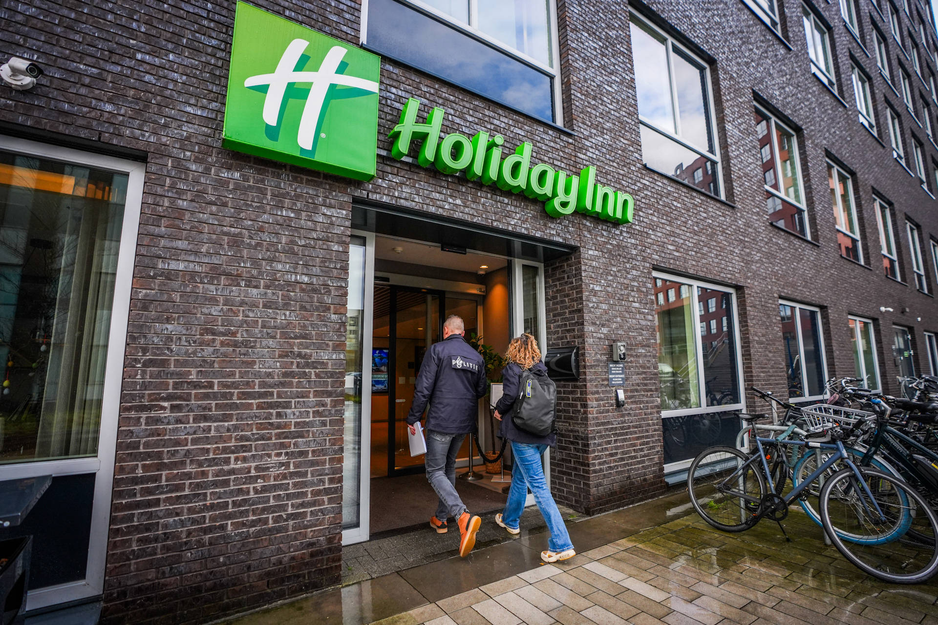 Politie onderzoekt dood van man in hotelkamer onder verdachte omstandigheden