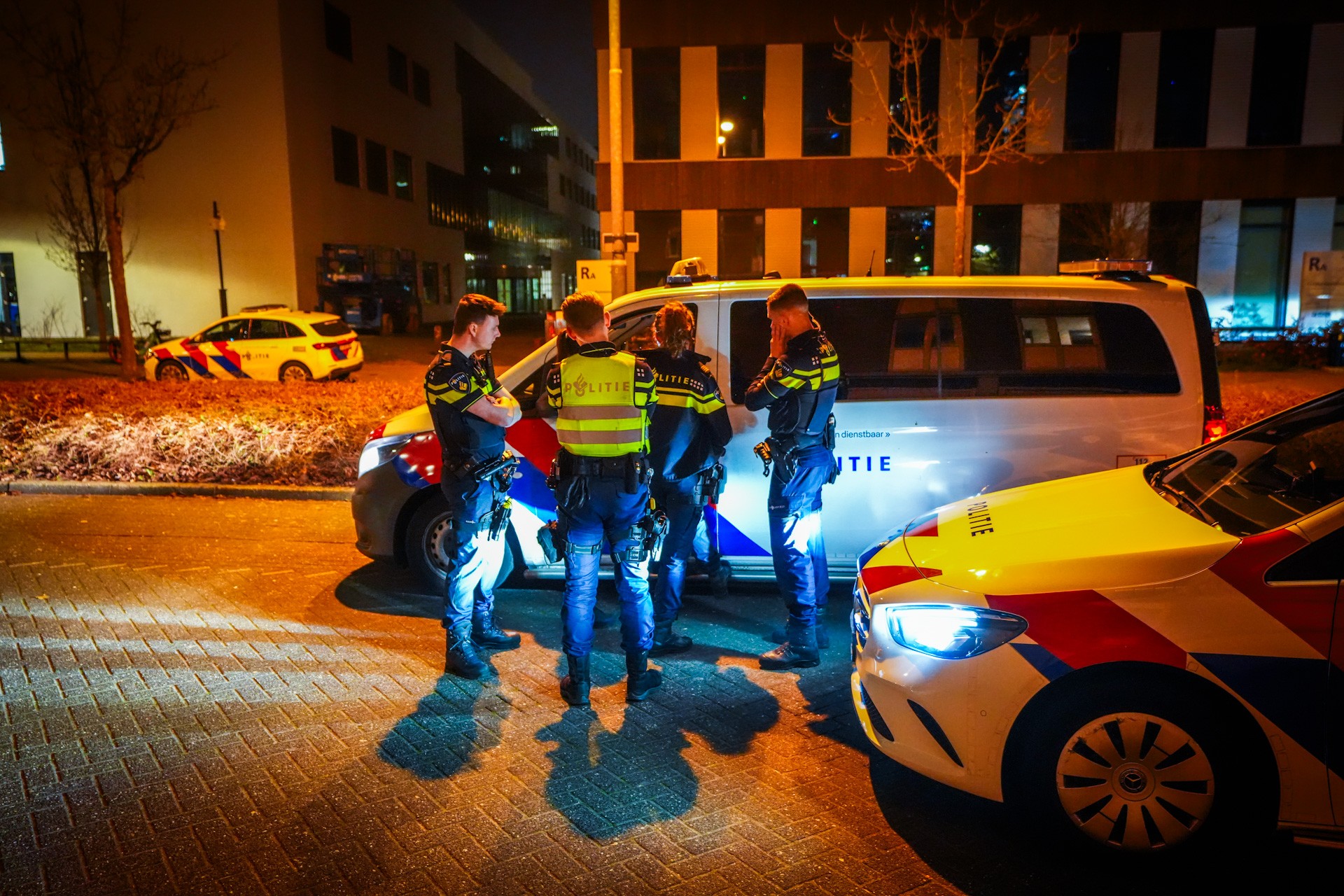 Omstanders zien man tegen zijn wil in auto geduwd en meegenomen