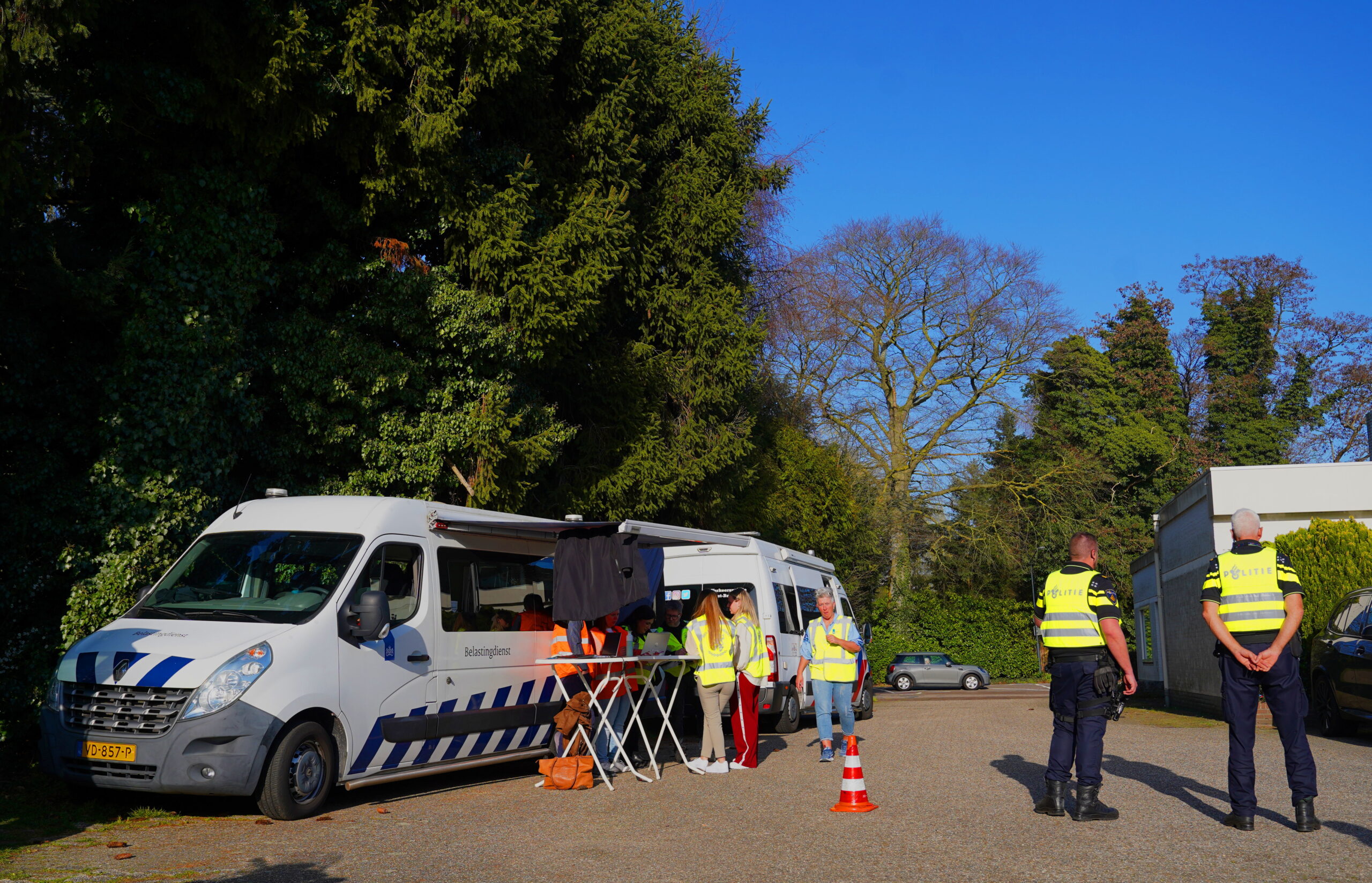 Verkeerscontrole op N-weg levert ruim 110.000 euro aan belastingschulden op