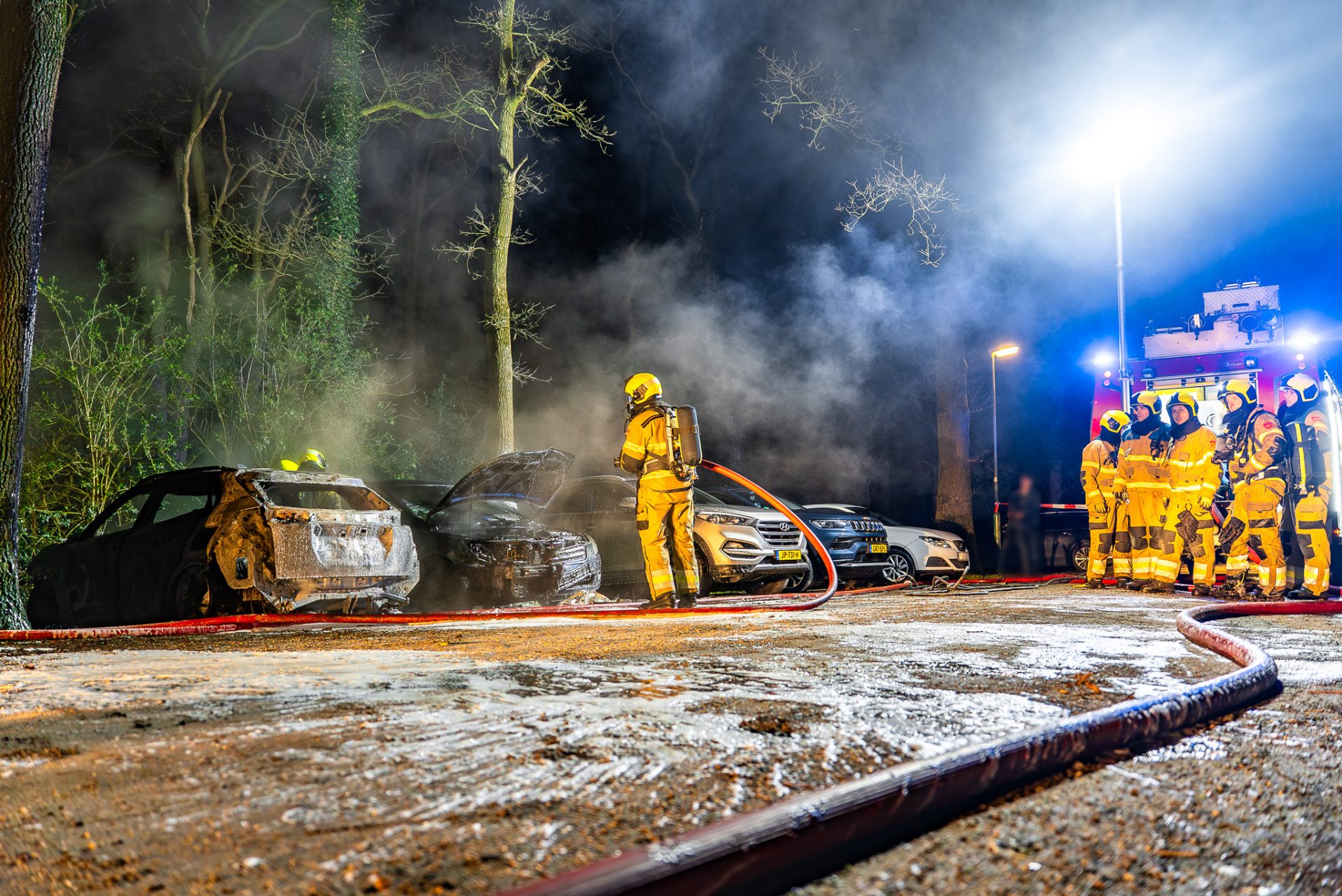 Meerdere auto’s beschadigd door brand