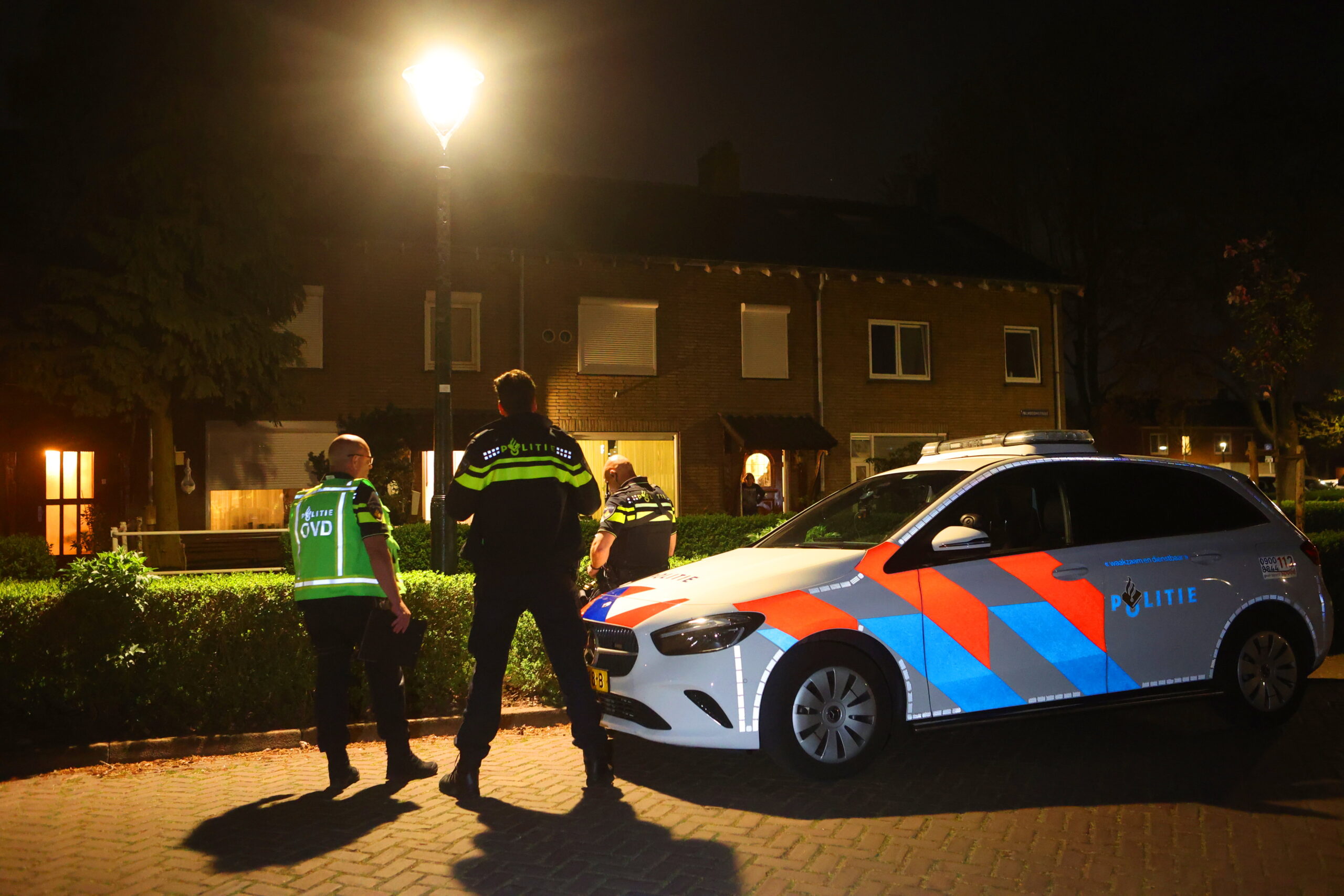 Bewoner gewond bij woningoverval