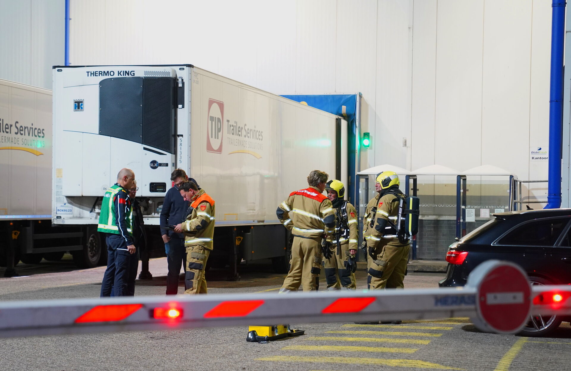 Brandweer rukt met meerdere eenheden uit voor lekkage gevaarlijke stof