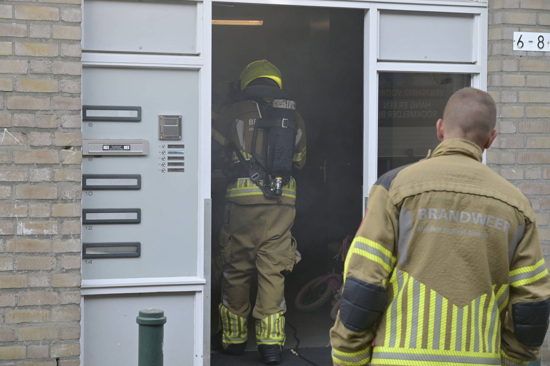 Rookontwikkeling na brand in centrale hal