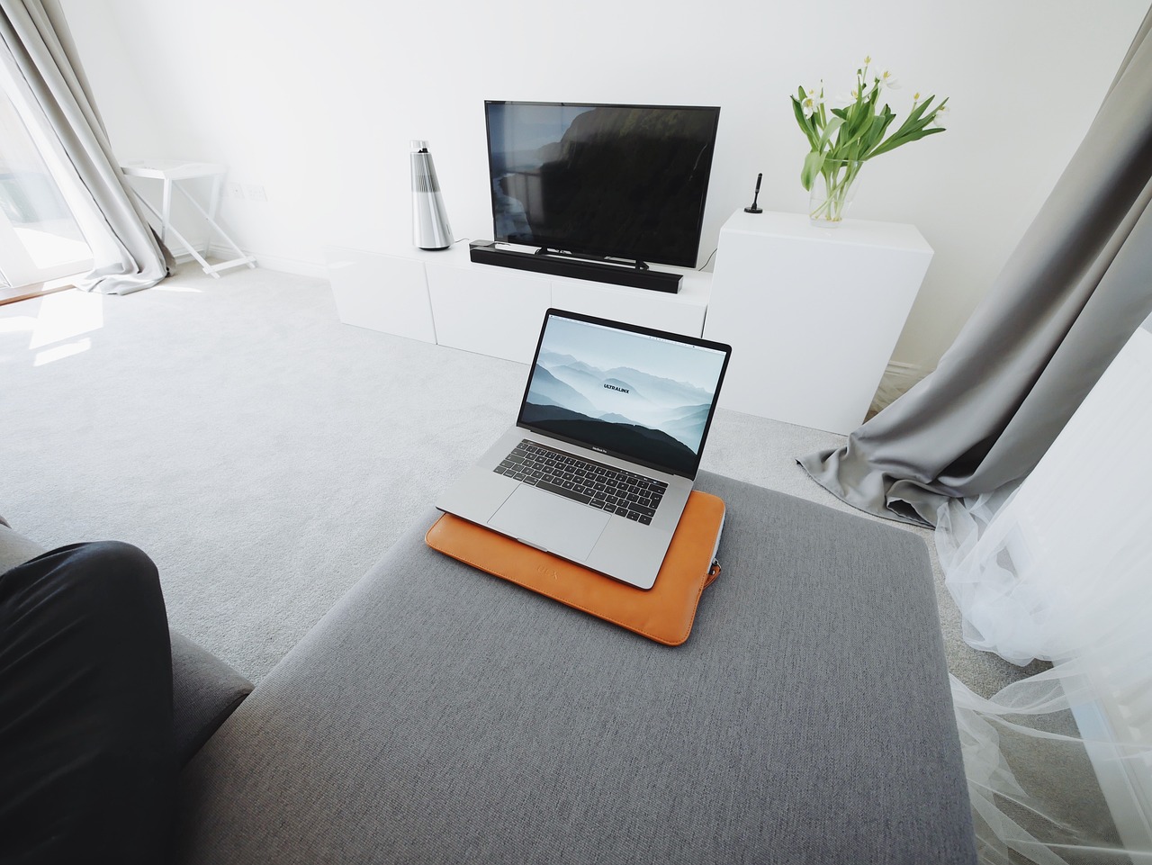 Op vakantie, maar toch het Brabantse nieuws volgen? Zo kijk je naar Ziggo Go in het buitenland