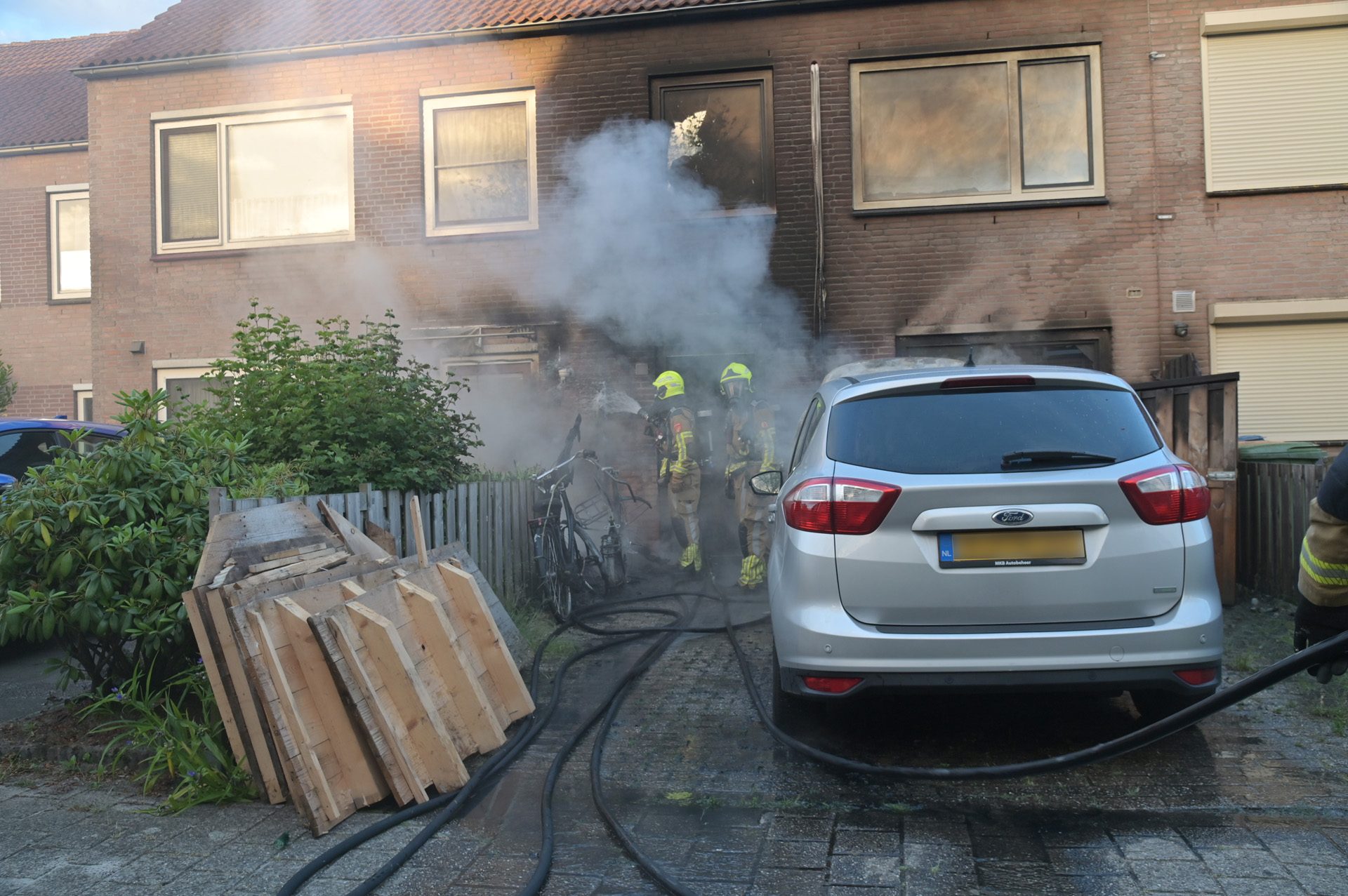 Explosie zorgt voor veel schade aan woning in Breda