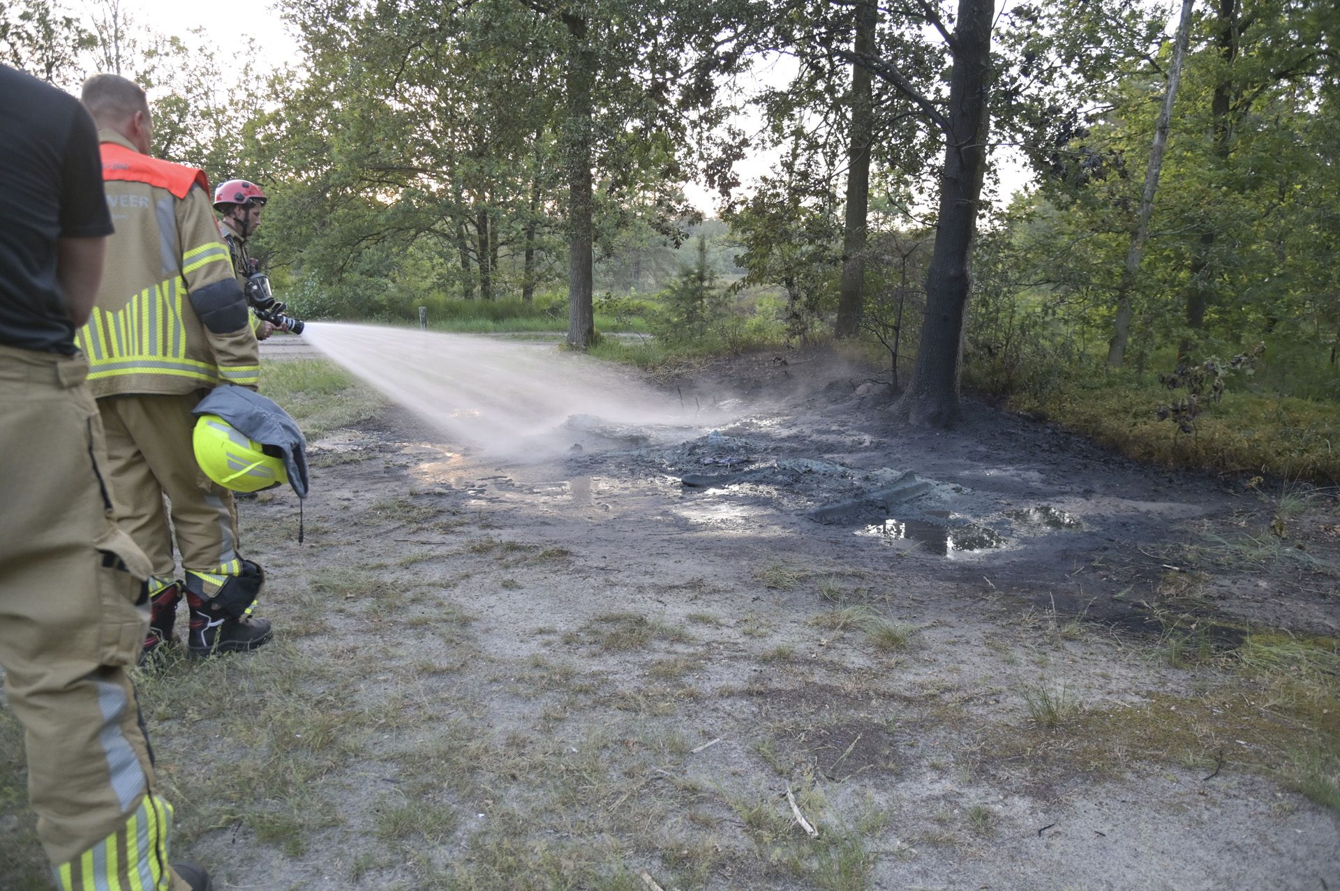Drie dixi's volledig uitgebrand in Mastbos Breda