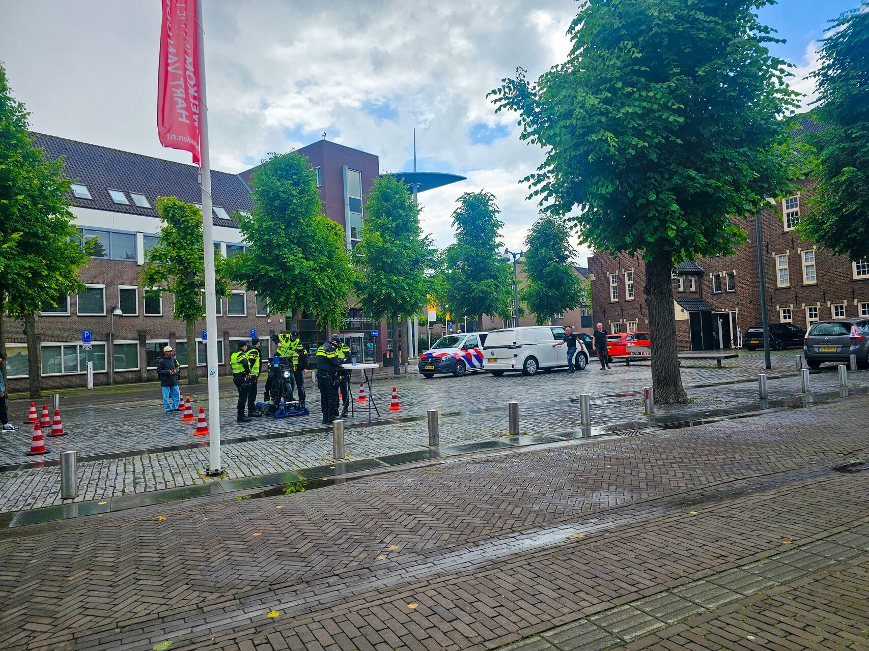 Politie controleert tientallen fatbikes en scooters op snelheid