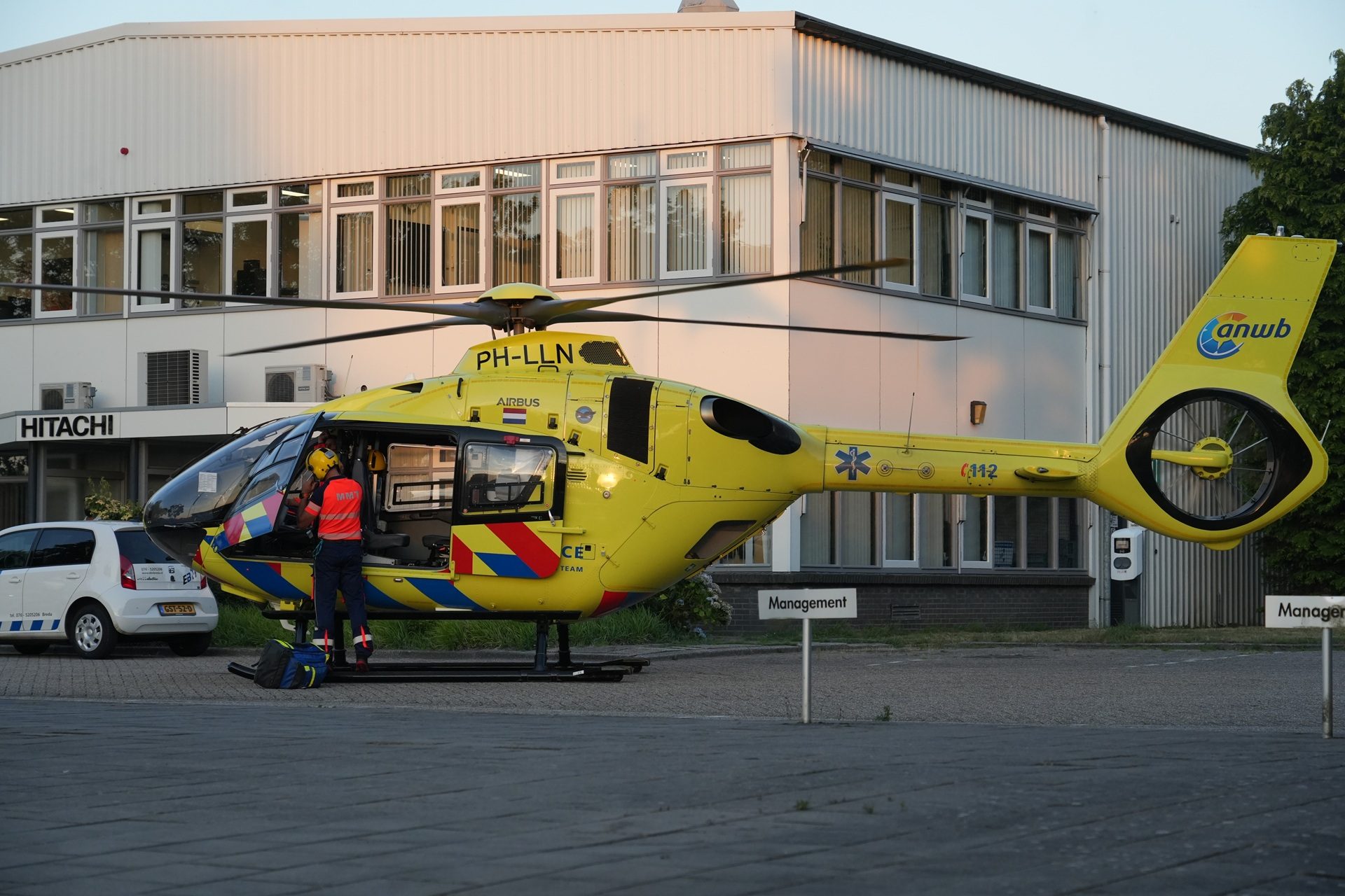 Man zwaargewond bij bedrijfsongeval in Oosterhout
