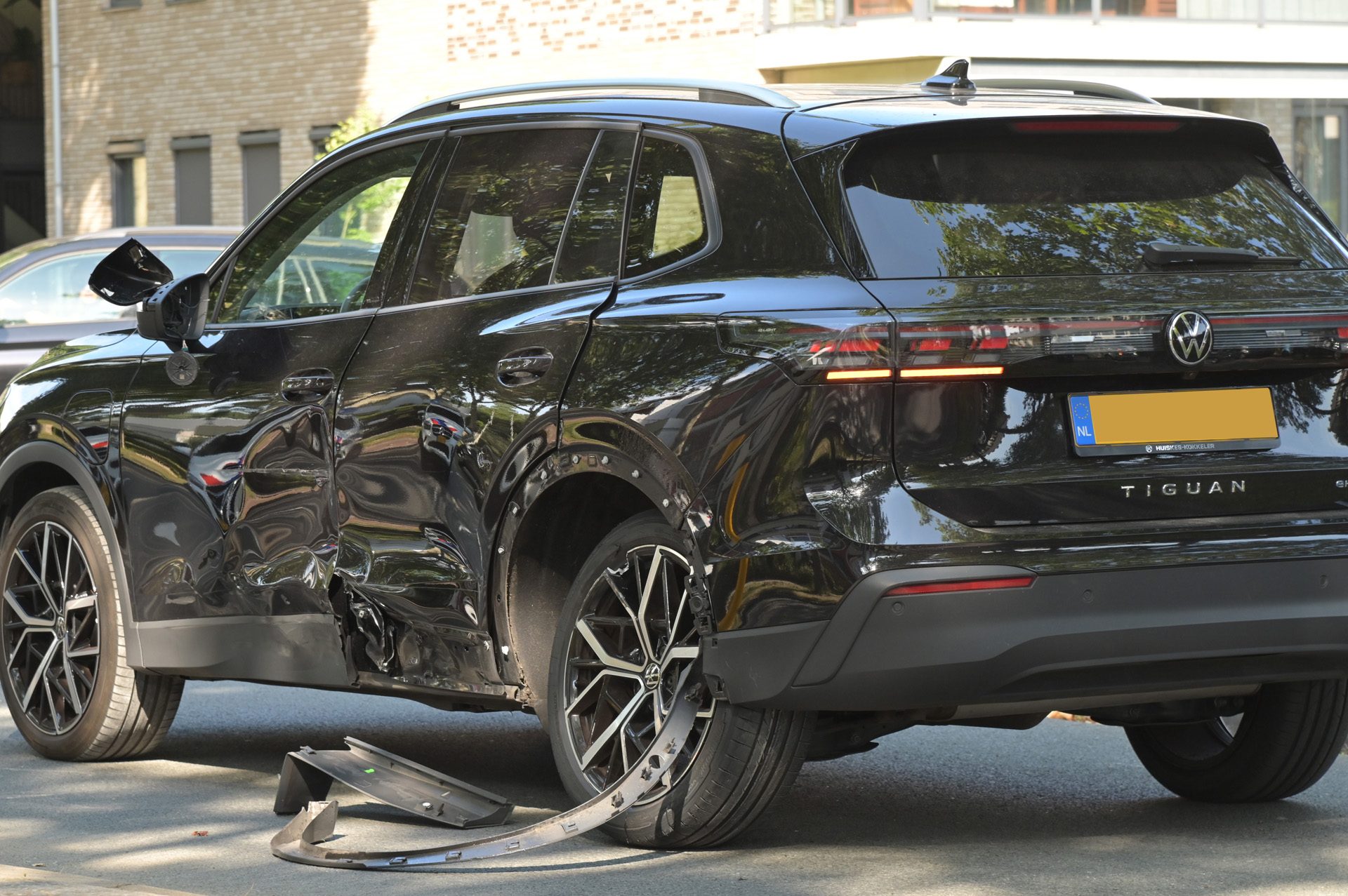 Motorrijder gewond na botsing met auto in Breda