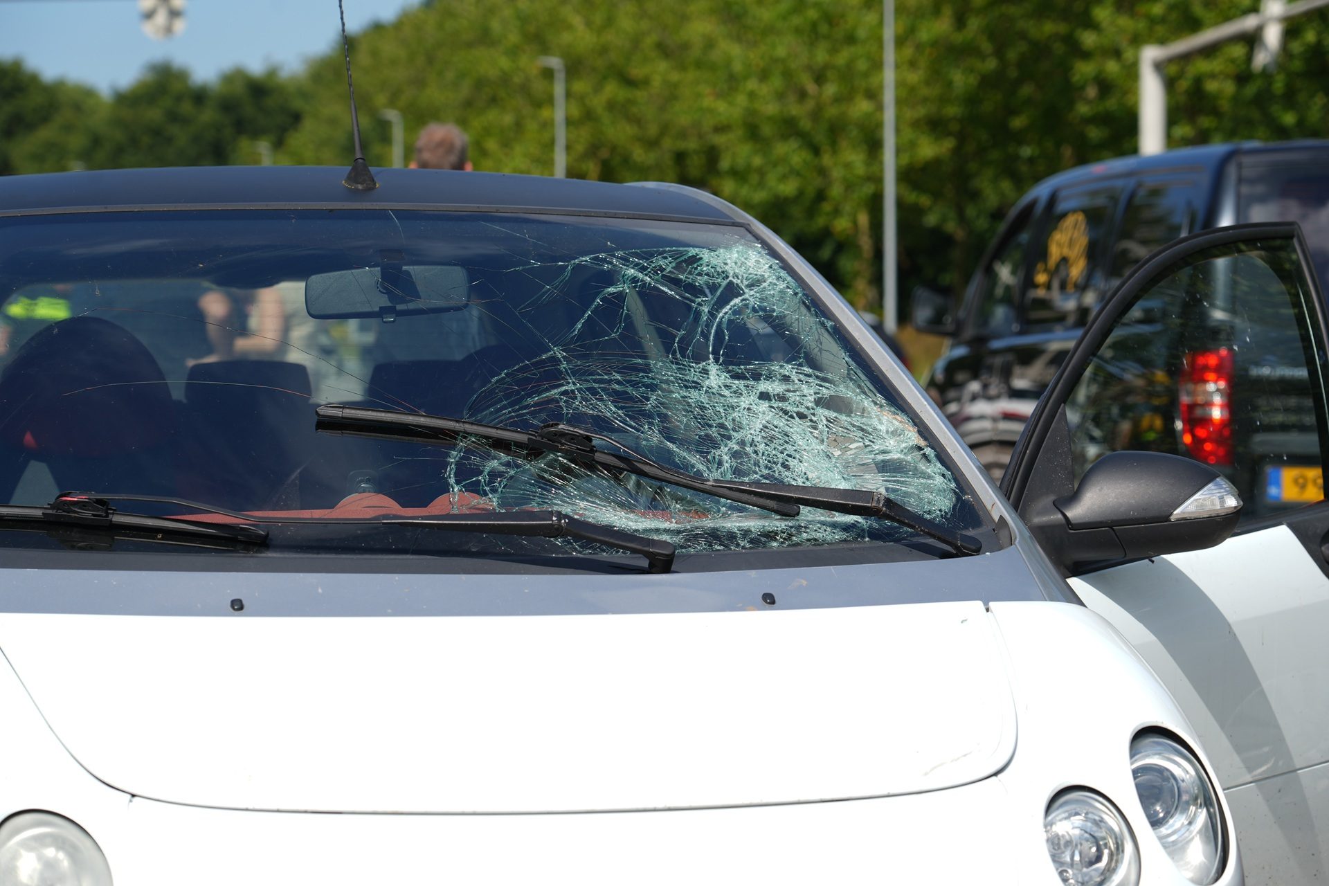 Fietser gewond na aanrijding met auto tussen Dongen en Rijen
