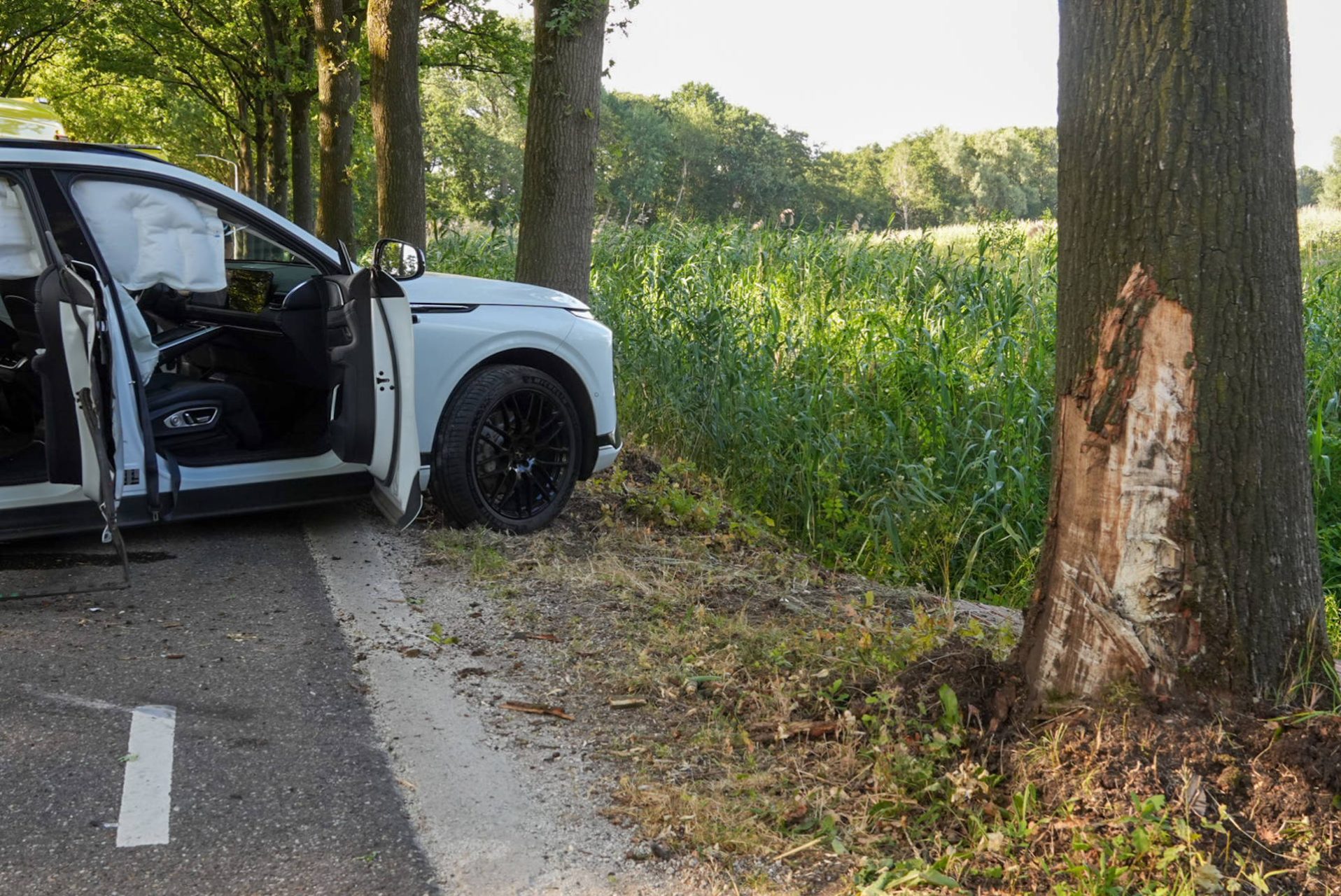 Gewonde bij botsing tussen taxi en personenauto in Lierop