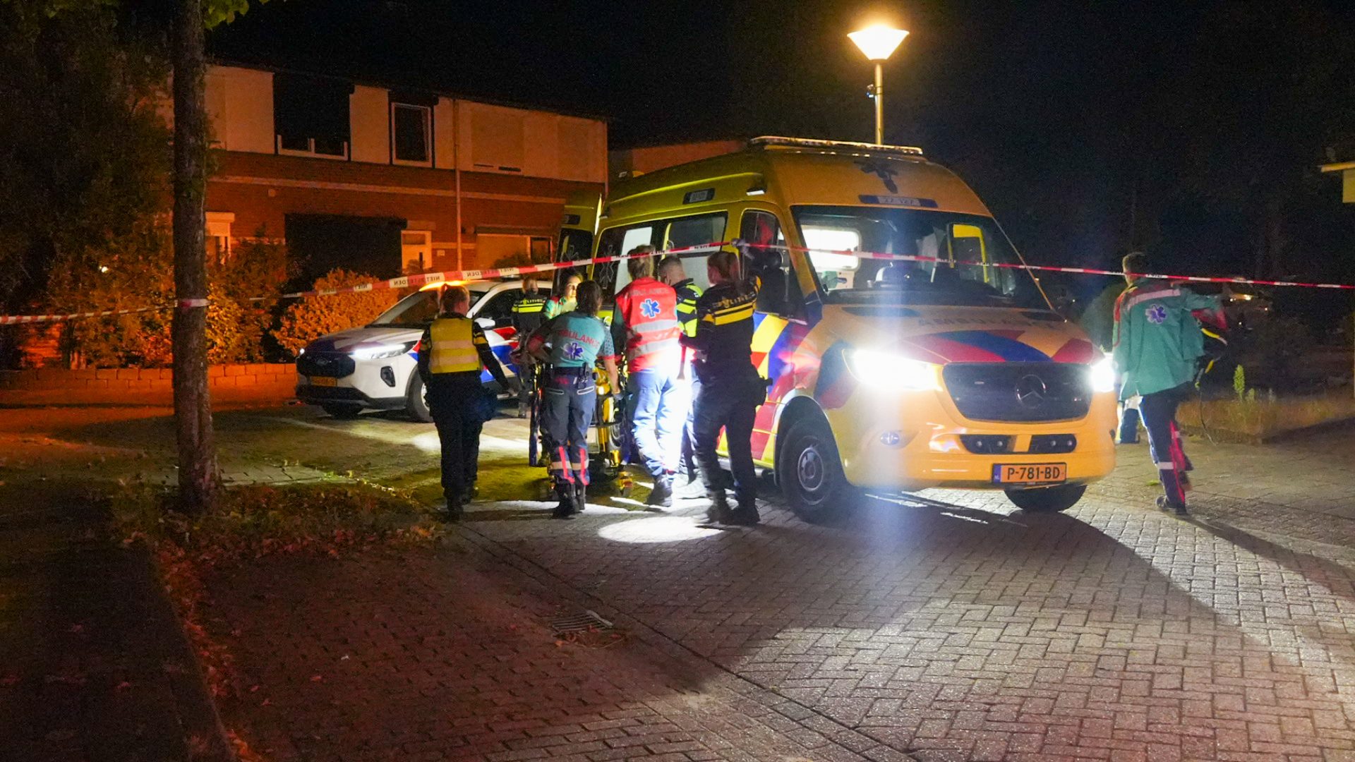 Automobilist veroorzaakt ravage in Helmond en botst tegen twee auto's