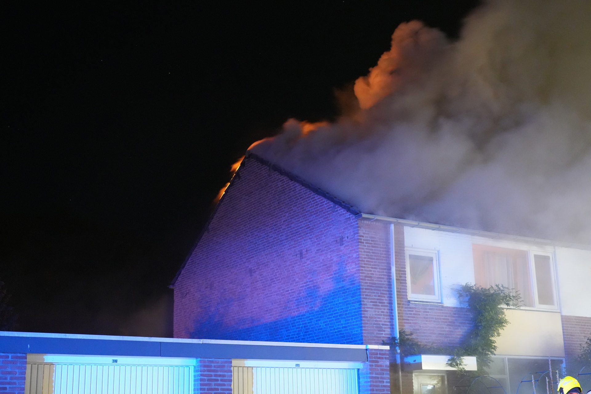Man opgepakt na verwoestende brand in woonhuis
