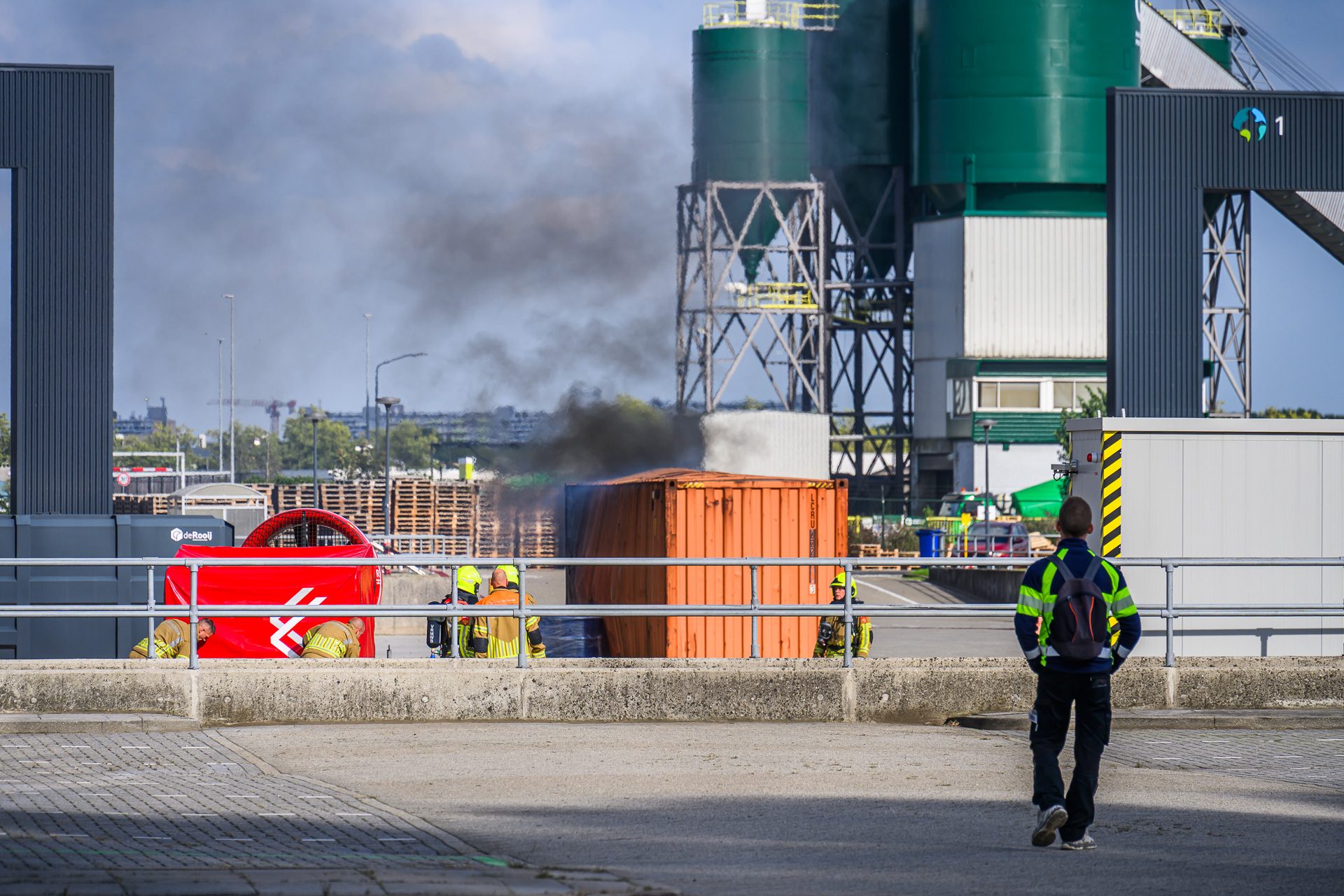 Telefoonaccu’s ontploffen in container bij logistiekbedrijf