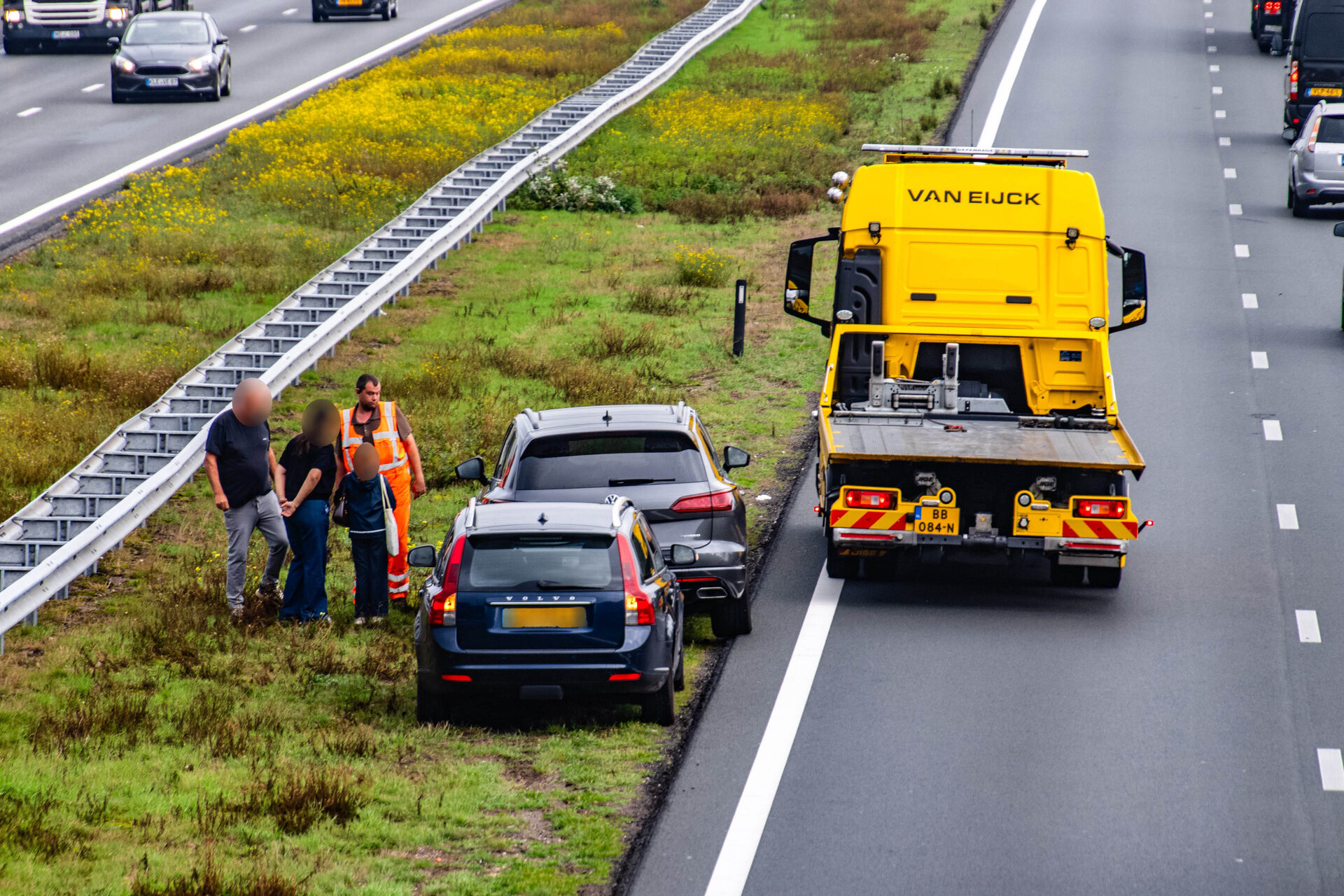 Kopstaartbotsing op snelweg zorgt voor flinke file