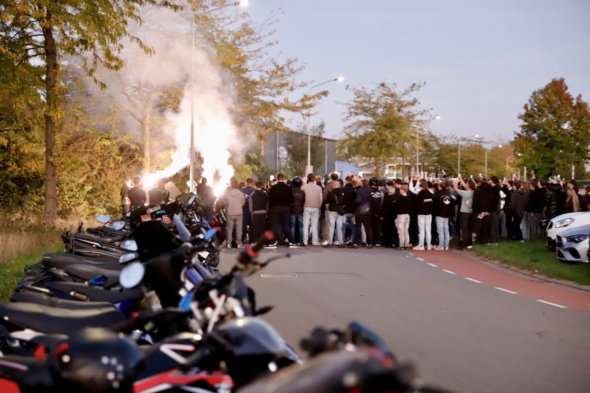 Indrukwekkend afscheid voor 17-jarige Tom na dodelijk motorongeluk